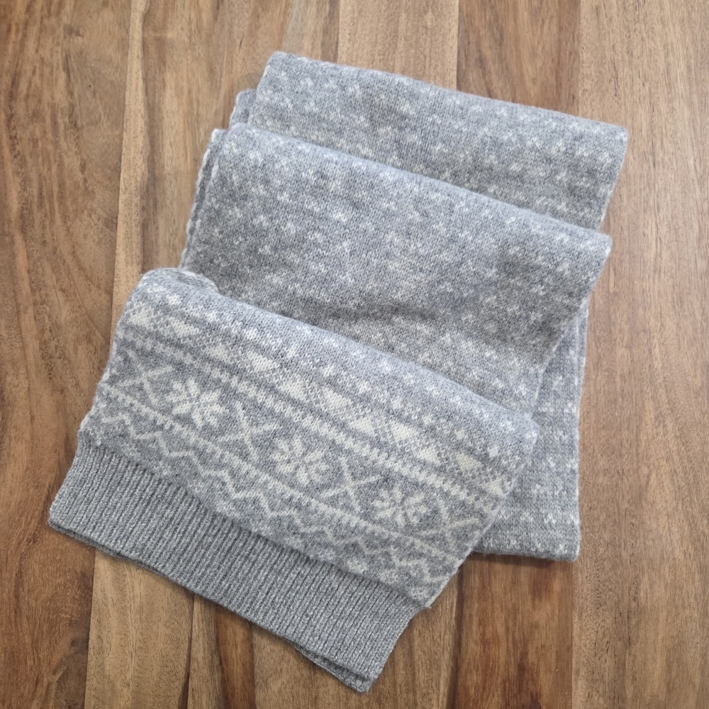 BROOKS BROTHERS Gray/White FAIR ISLE/NORDIC Wool Nylon Long Scarf Preppy Winter